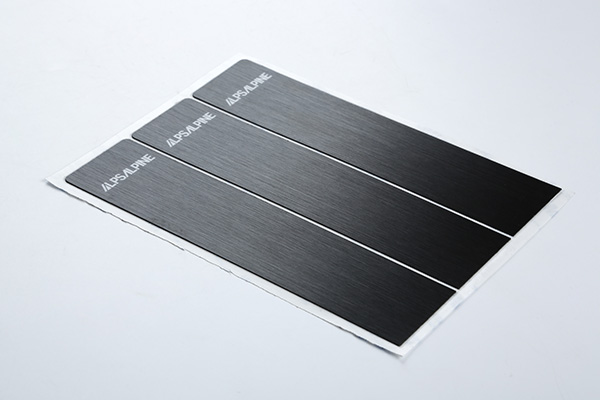 模切加工厂家蓝冠小编为你解答亚克力面板丝印后出现裂纹的原因